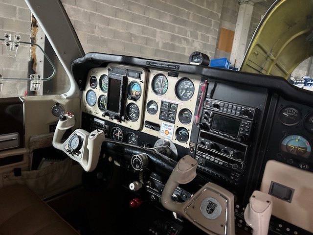 BEECH A36